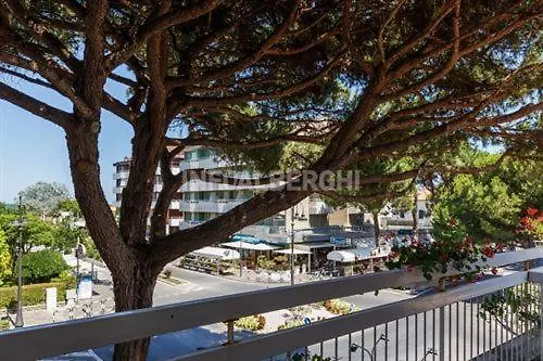 Esperia Boutique Family Hotel 3*