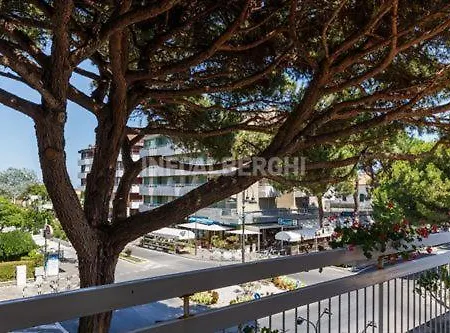 Esperia Boutique Family ホテル 3*