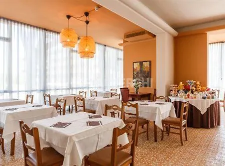 Hotel Esperia Boutique Family 3*